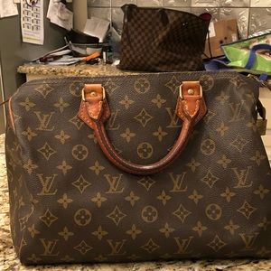 Louis Vuitton vintage speedy bag